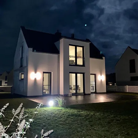 Exklusives Ferienhaus Im Yachthafen Peenemuende - Mit Seeblick Exterior photo